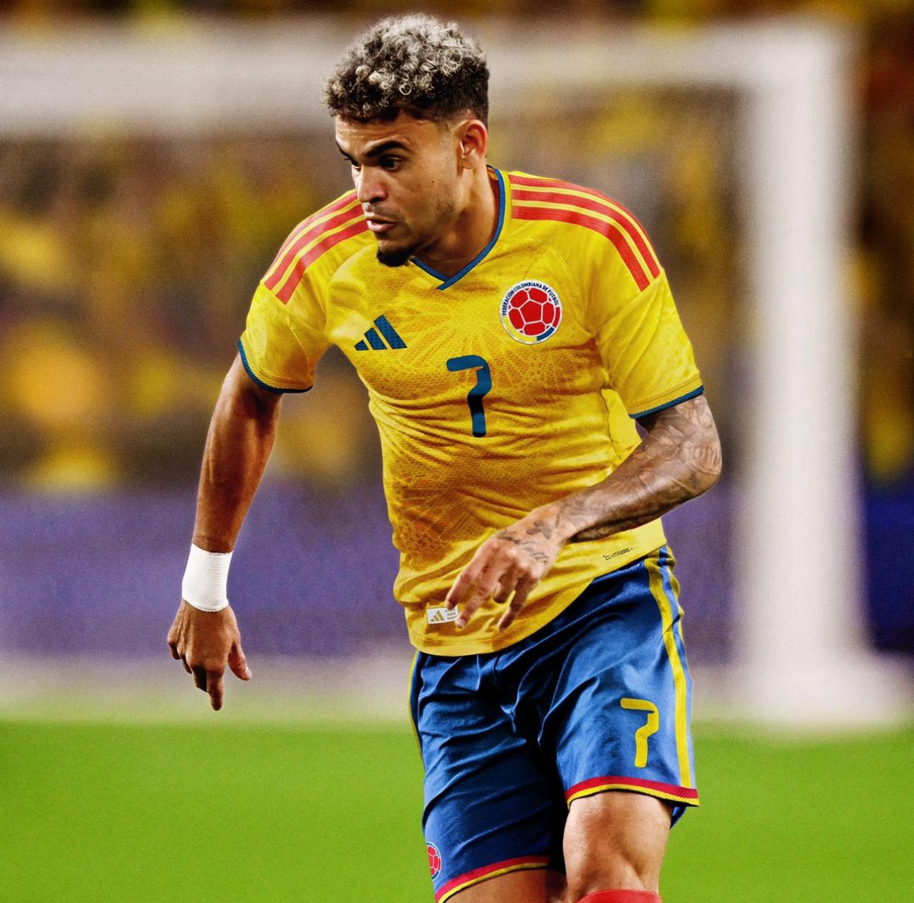 🔥 Camiseta Selección Colombia – Edición Especial Gabriel García Márquez 🔥